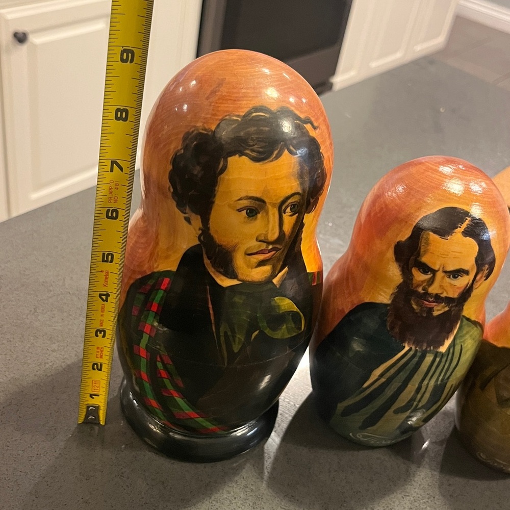 Matryoshka Russian Authors Vintage/Signed Rare 1995 Nesting Doll Set of 10-Rare - Picture 5 of 17